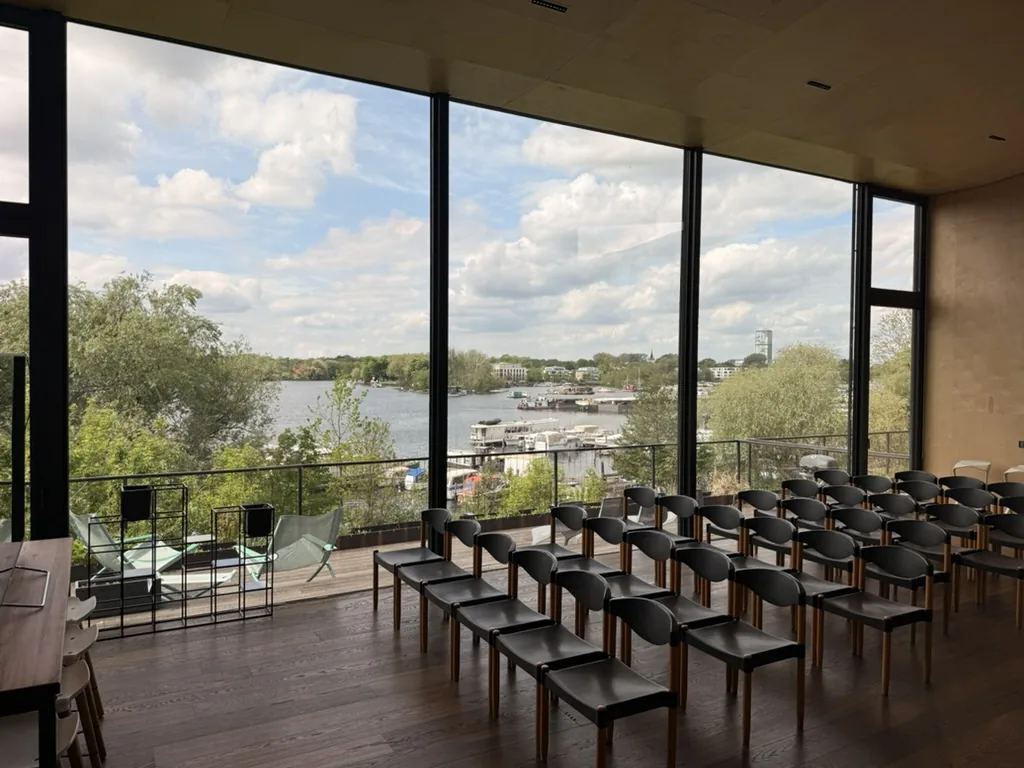 Auditorium an der Wasserlinie